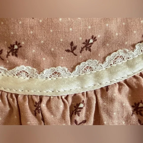 Vintage Gunne Sax skirt in pink floral with lace accents size 11 - Picture 3 of 9